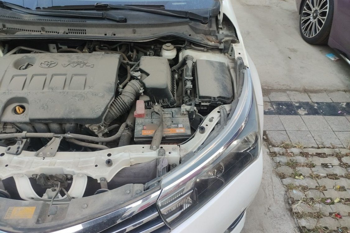 Toyota Corolla 2015 car image #12