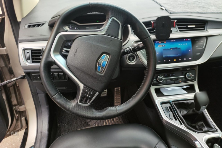 GEELY Emgrand GS 2018 car image #12