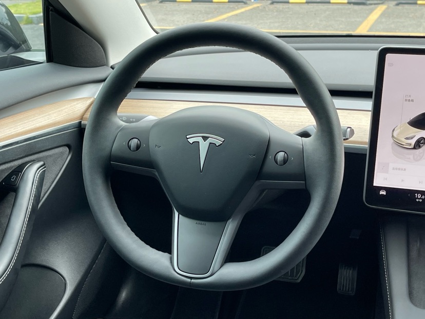 Tesla Model 3 2023 #11 Tesla Model 3 2023 car image #11