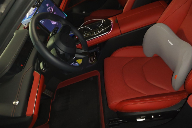 MI SU7 2025 image de voiture #15