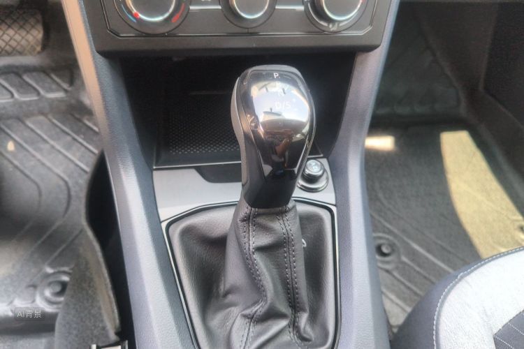 Volkswagen Tharu 2025 car image #16