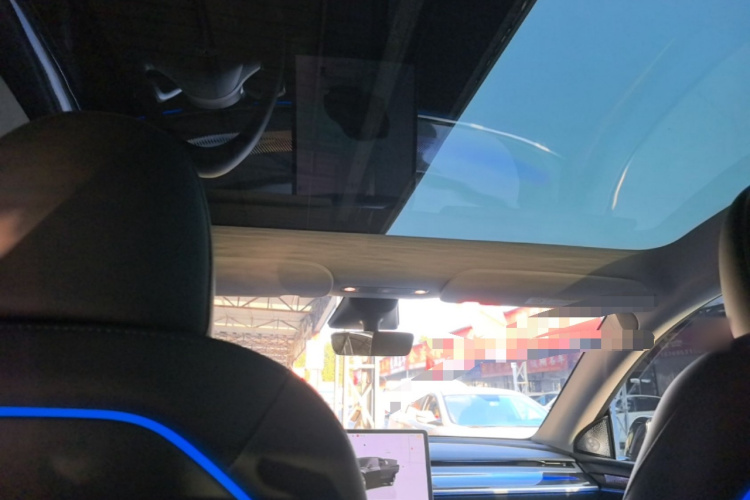 Tesla Model Y 2023 #18 Tesla Model Y 2023 car image #18