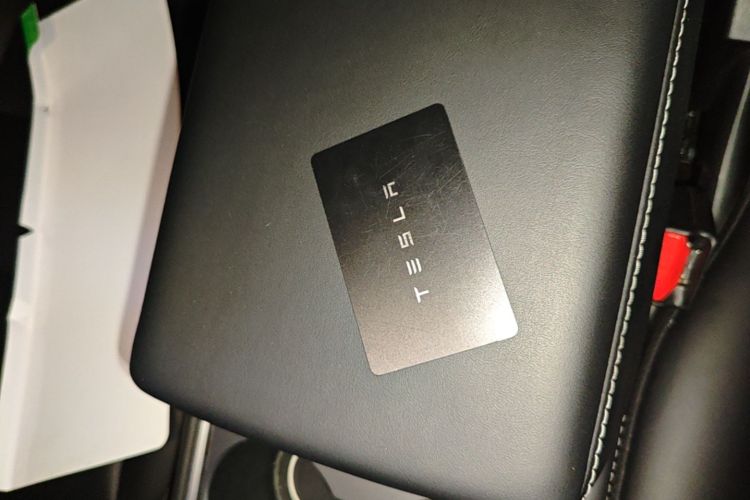 Tesla Model 3 2023 car image #14