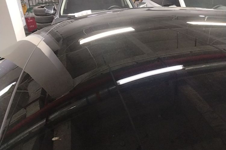 Tesla Model Y 2024 immagine di auto #27
