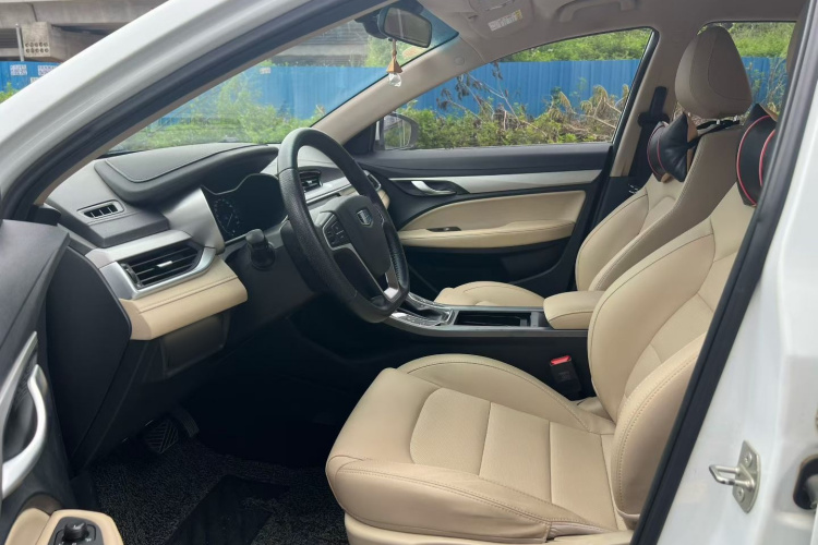 GEELY Emgrand 2018 #15 GEELY Emgrand 2018 car image #15