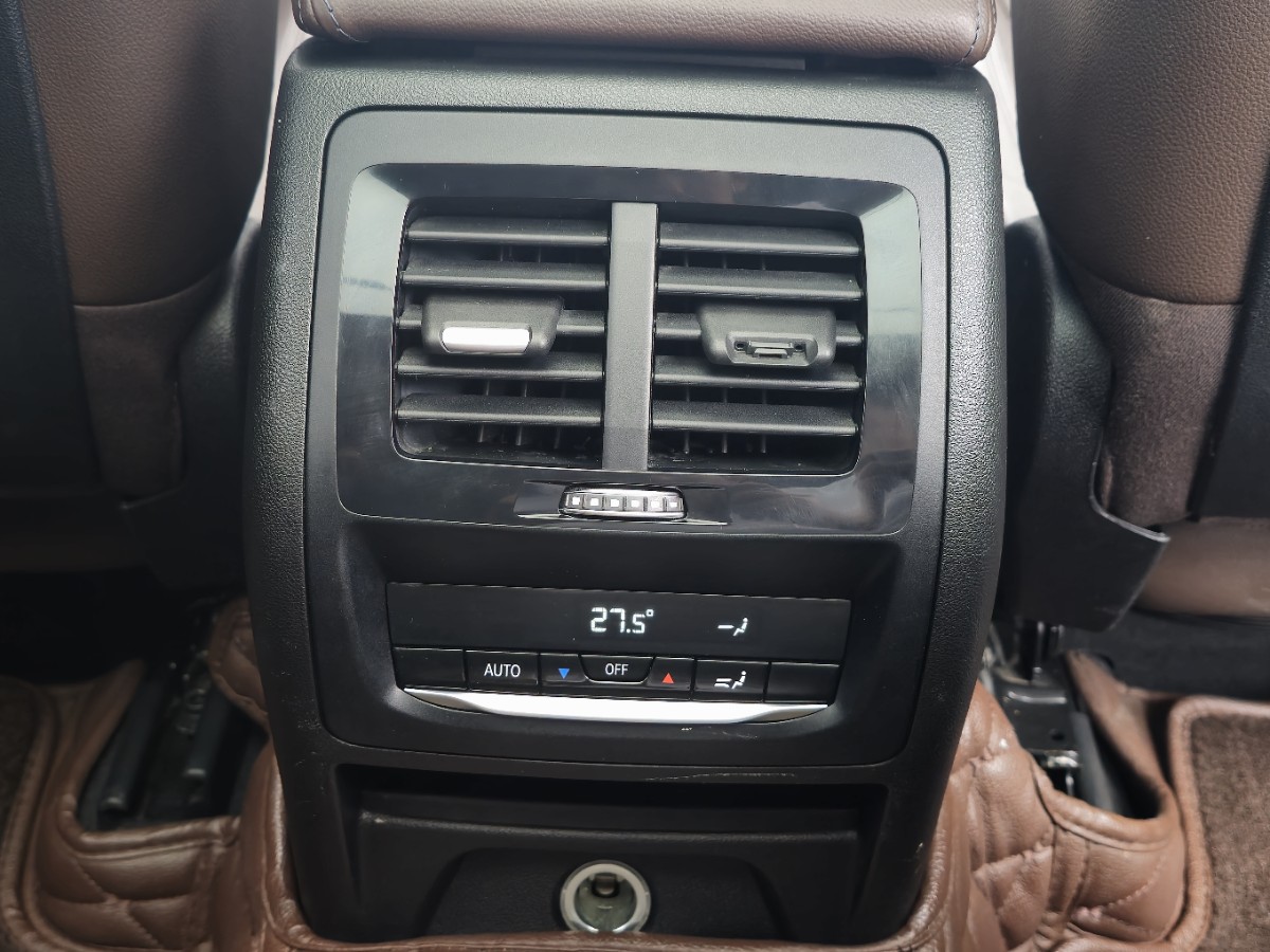BMW X3 2019 car image #13