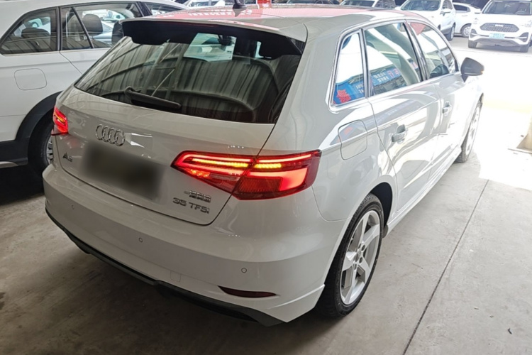 Audi A3 2019 car image #7