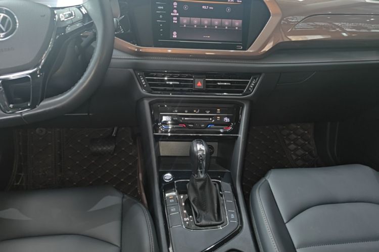 Volkswagen Tharu 2023 #14 Volkswagen Tharu 2023 car image #14