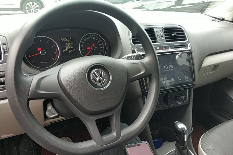 Volkswagen Polo 2014 #10 Volkswagen Polo 2014 car image #10
