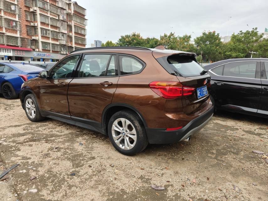 2017 imagen de coche #3