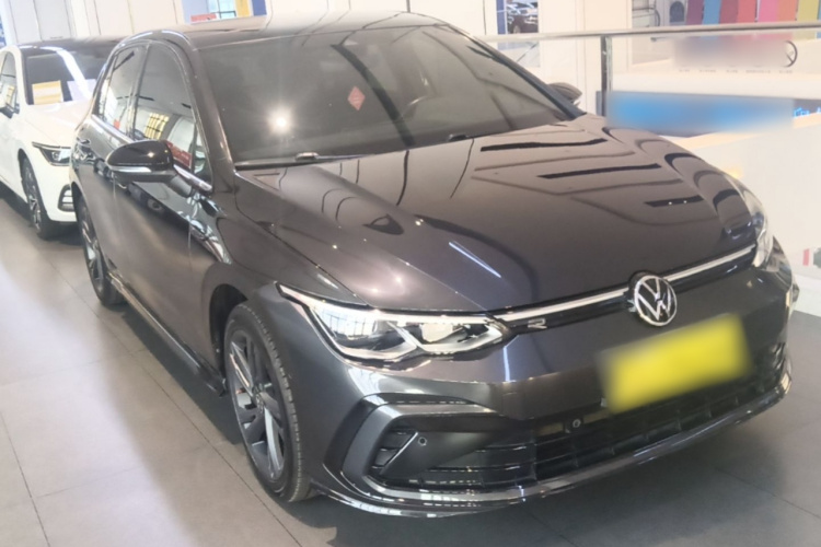 Volkswagen Golf 2021 car image #4