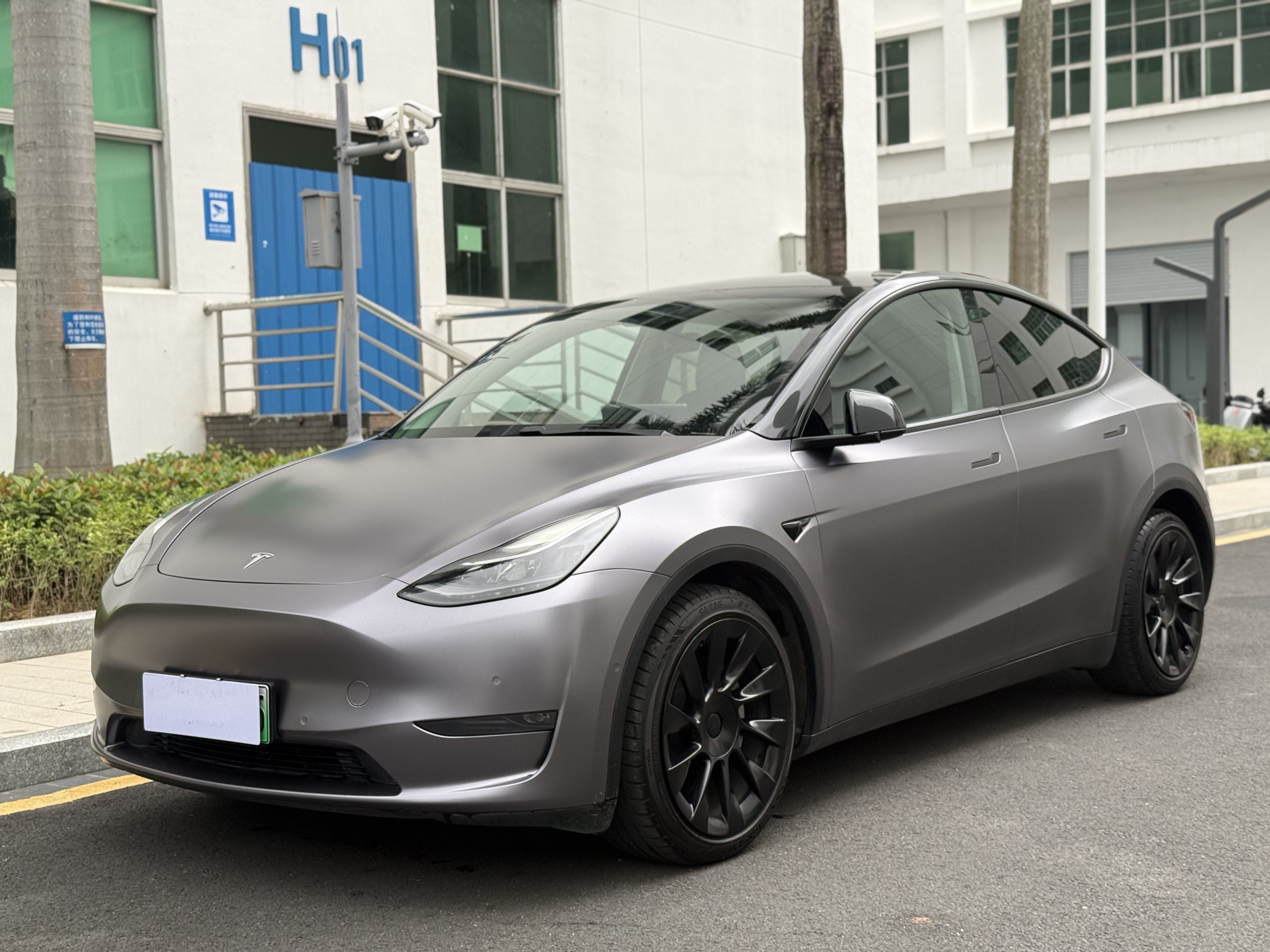 Tesla Model Y 2021 Tesla Model Y 2021 car image
