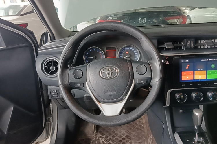 Toyota Corolla 2019 car image #11