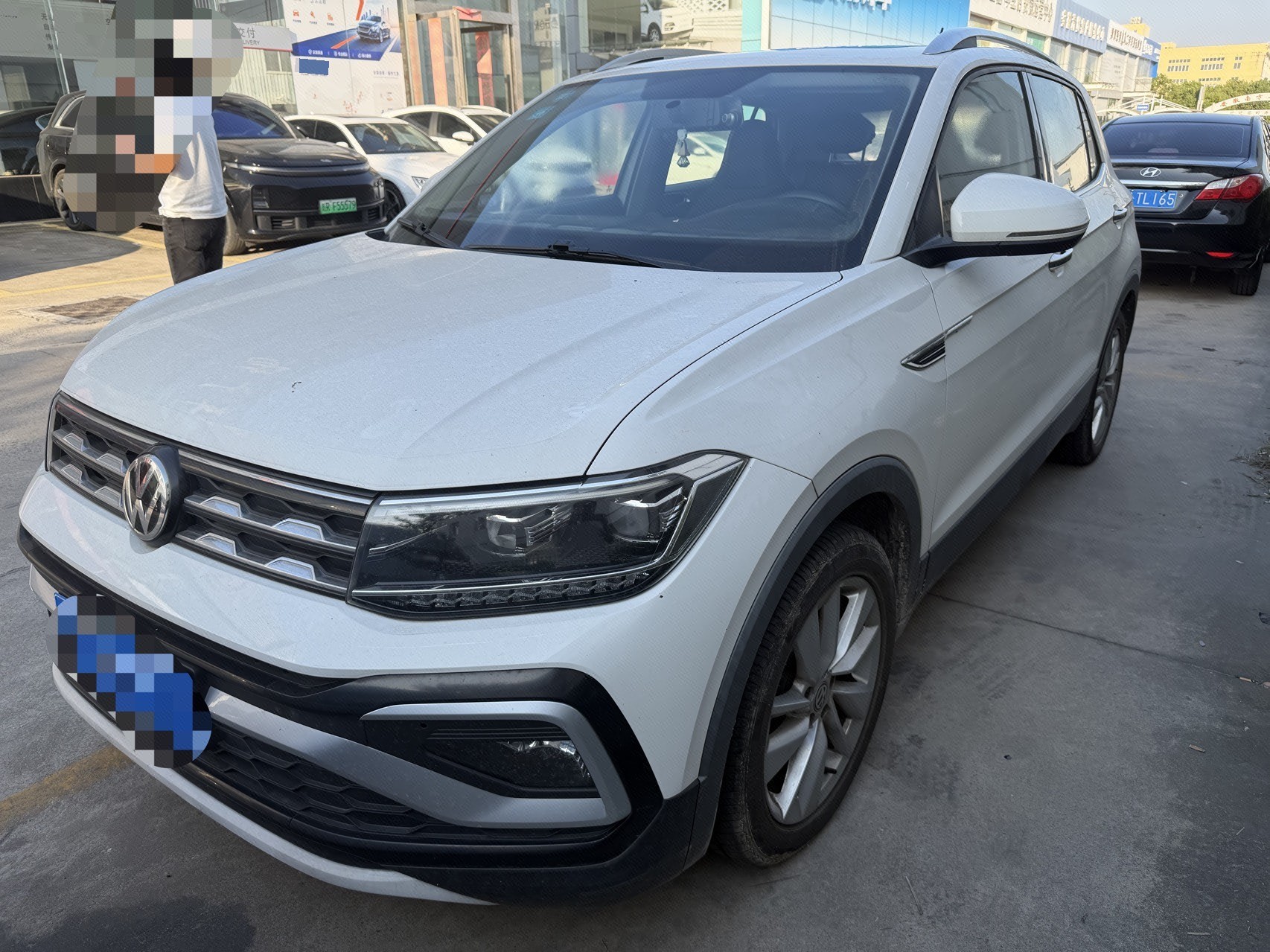 Volkswagen T-Cross 2020 Volkswagen T-Cross 2020 car image