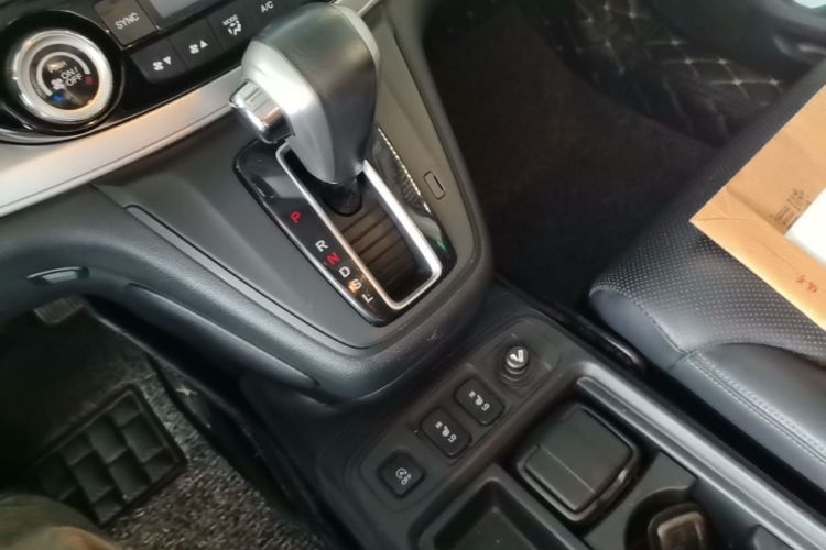 Honda CR-V 2017 #14 Honda CR-V 2017 car image #14