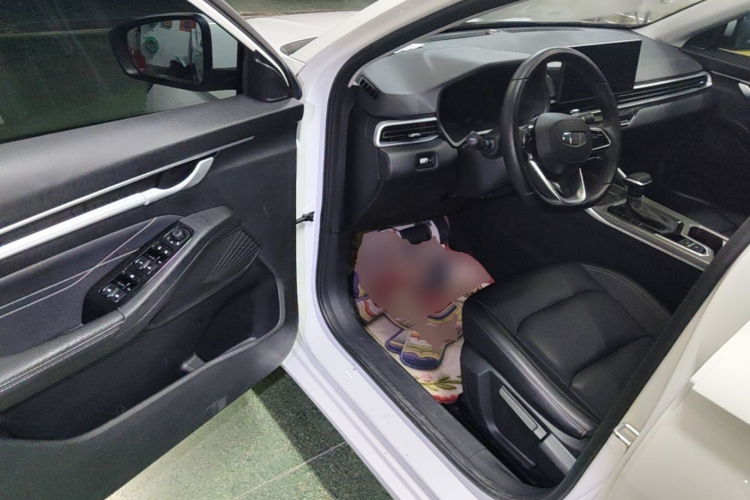 GEELY Emgrand 2024 #16 GEELY Emgrand 2024 car image #16