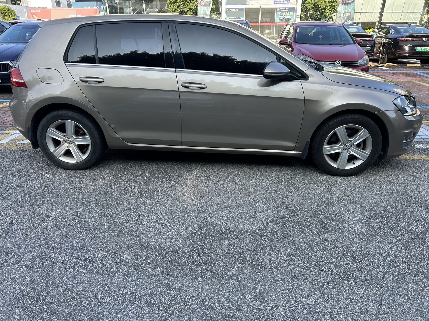 2015 car image #7