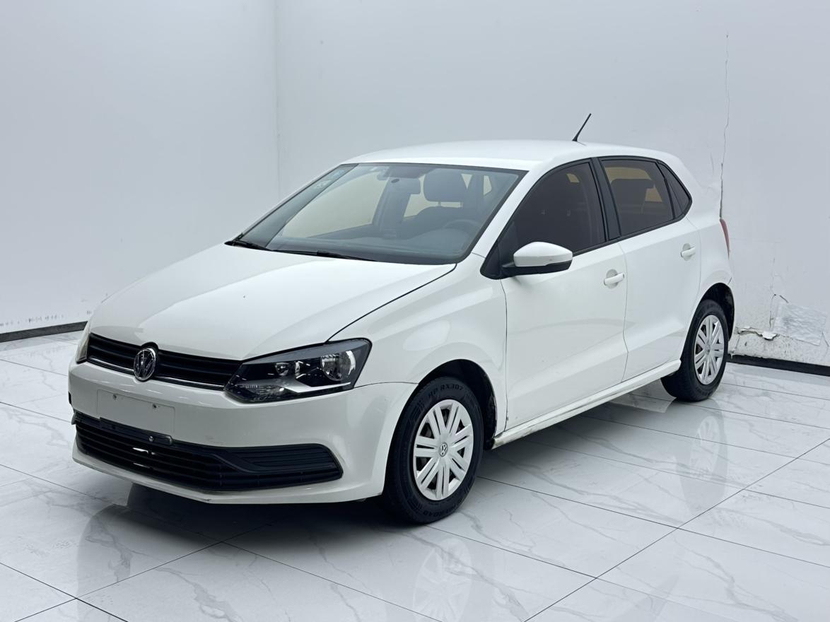 Volkswagen Polo 2016 car image 