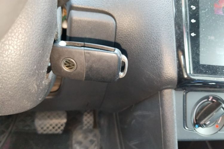 Volkswagen Polo 2018 car image #14