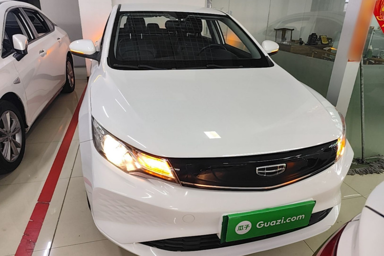 GEELY Emgrand New Energy 2021 #3 GEELY Emgrand New Energy 2021 car image #3