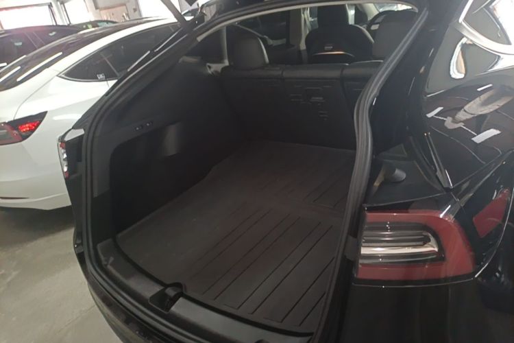 Tesla Model Y 2022 #19 Tesla Model Y 2022 car image #19