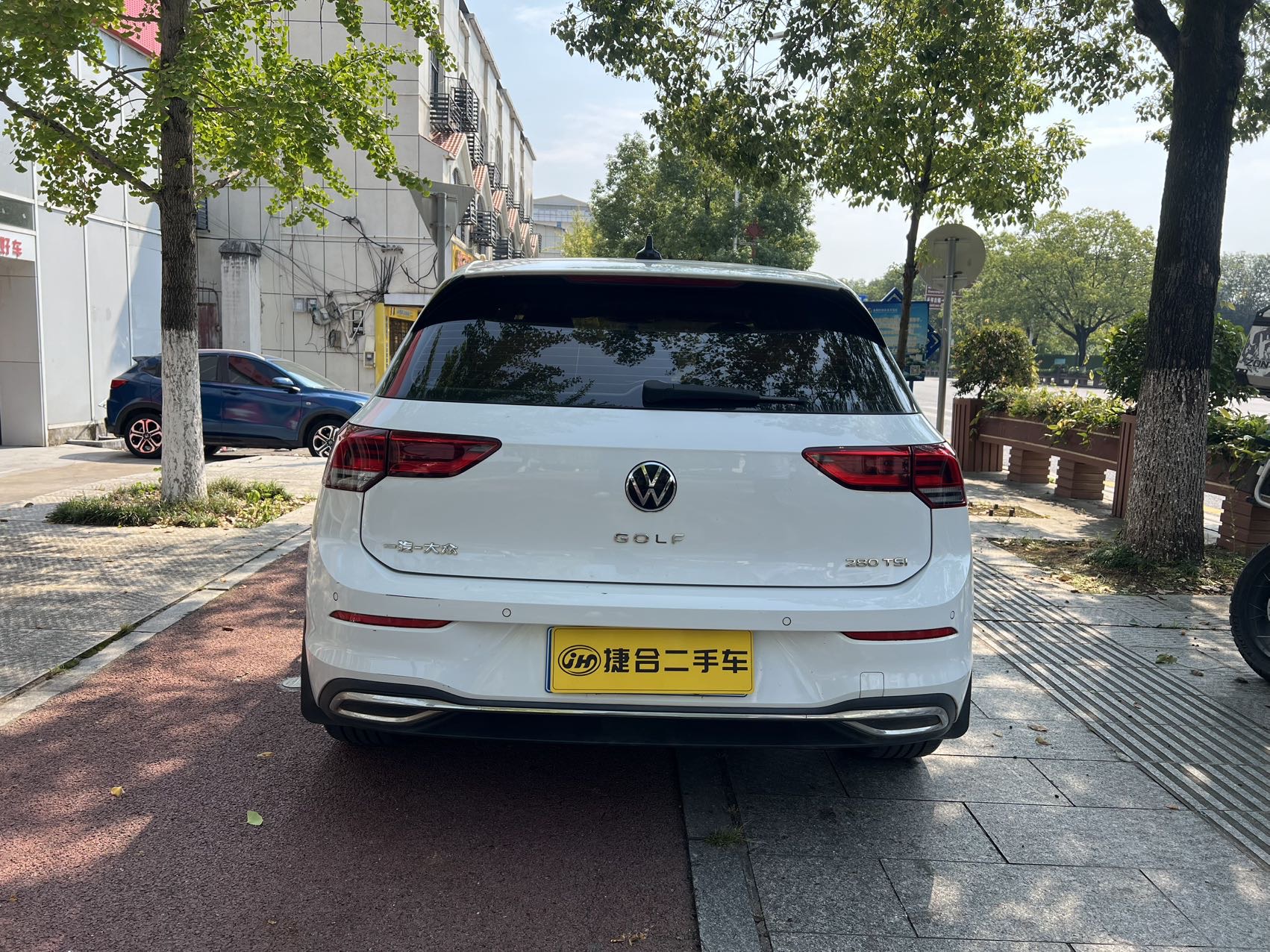 Volkswagen Golf 2020 car image #5
