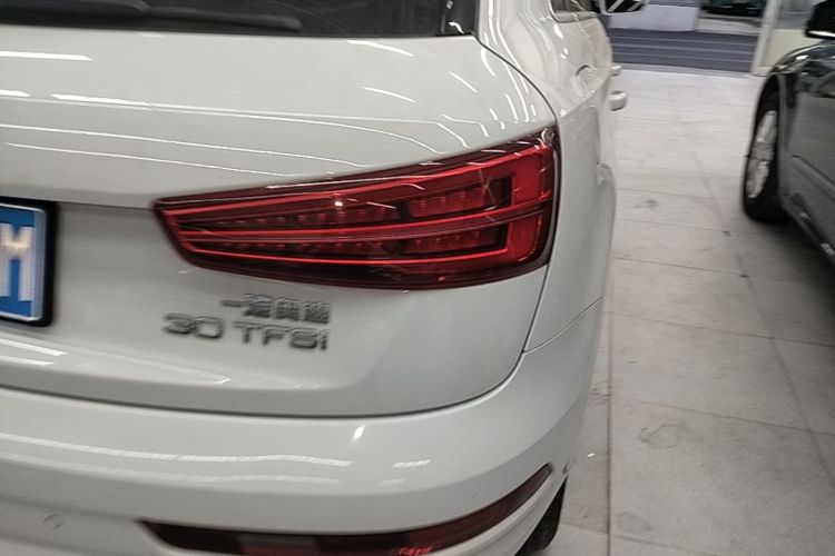 Audi Q3 2018 #8 Audi Q3 2018 car image #8