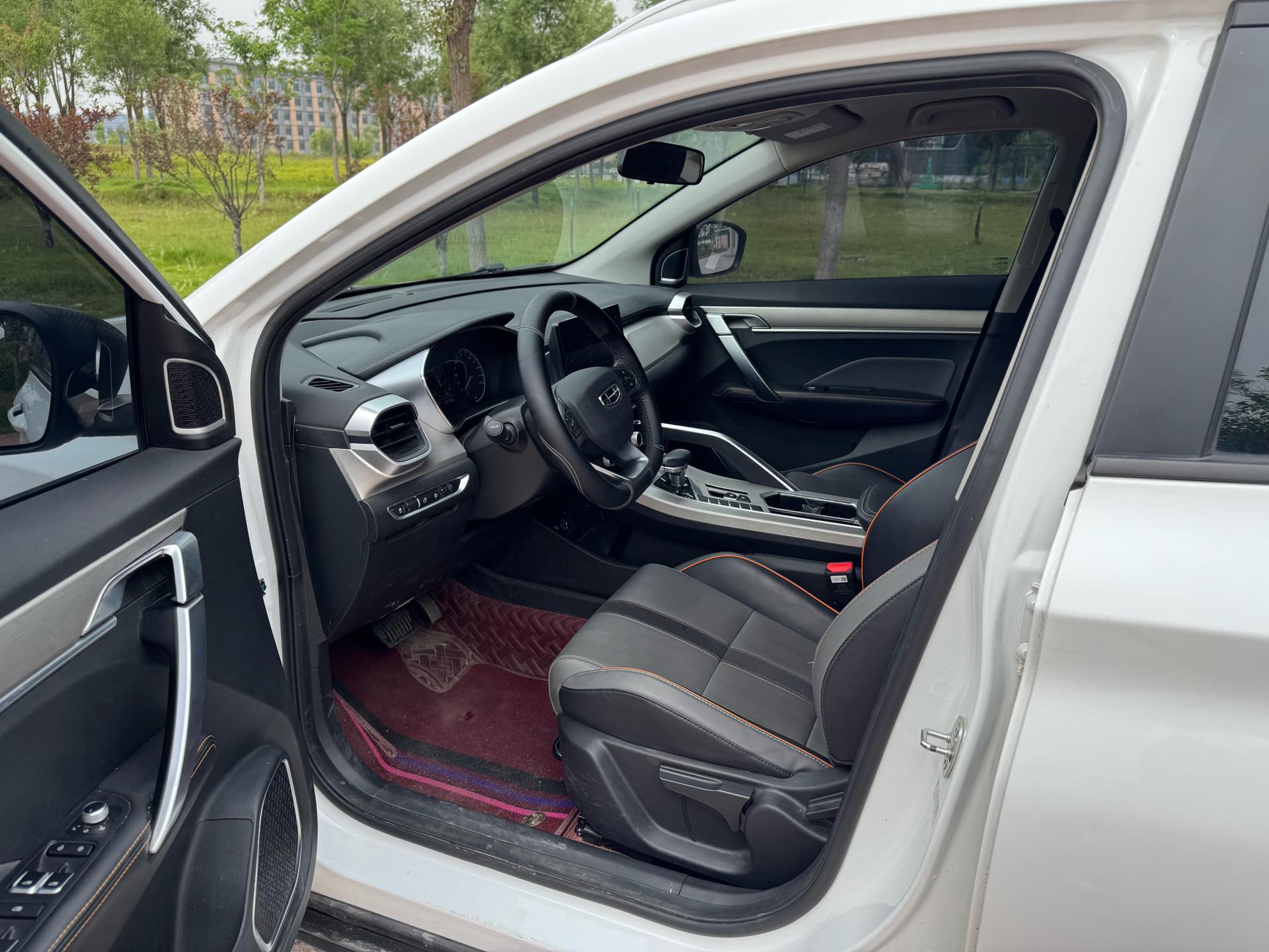 GEELY Coolray 2024 car image #7