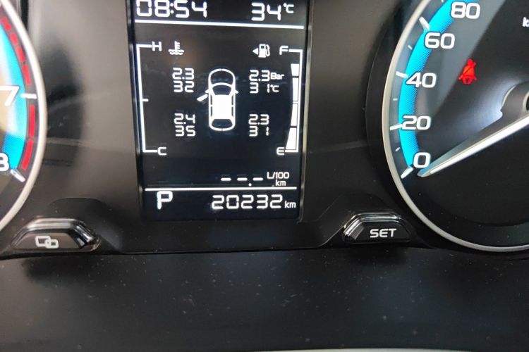 GEELY Emgrand 2020 #8 GEELY Emgrand 2020 car image #8