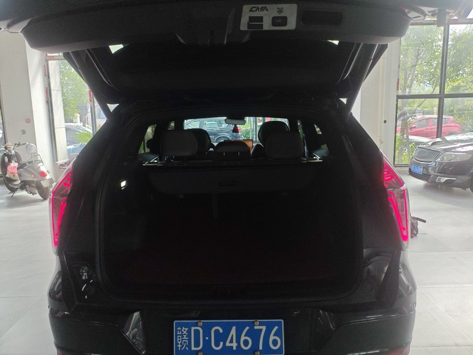 GEELY Boyue L 2025 car image #8