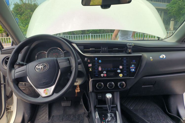 Toyota Corolla 2017 car image #7