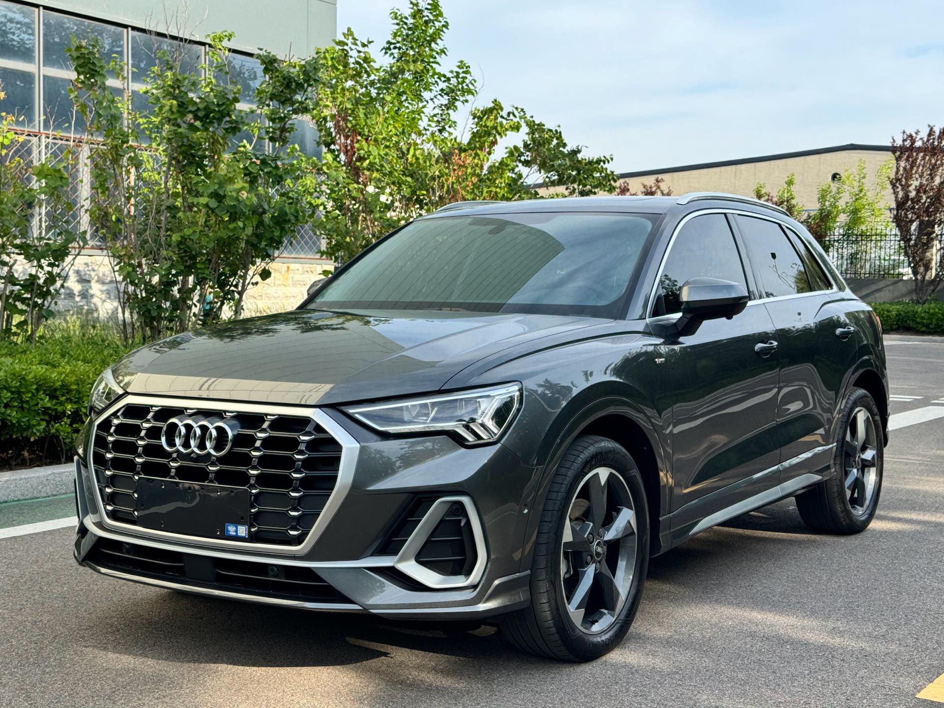 Audi Q3 2023 Audi Q3 2023 car image