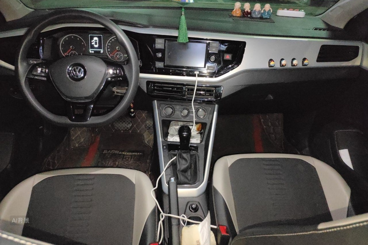 Volkswagen Polo 2021 car image #11