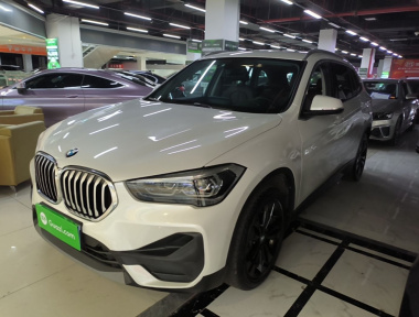 BMW X1 2021 BMW X1 2021 car image