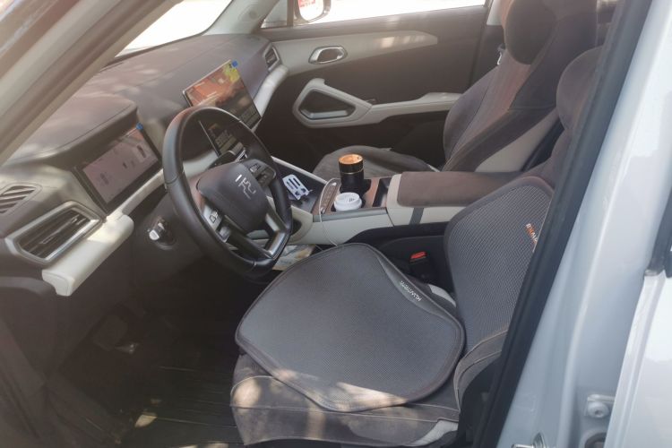 BYD YuanUP 2025 #15 BYD YuanUP 2025 car image #15