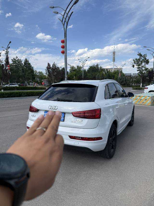 Audi Q3 2018 #4 Audi Q3 2018 car image #4