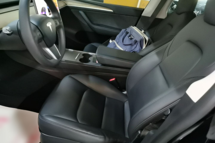 Tesla Model Y 2021 #15 Tesla Model Y 2021 car image #15