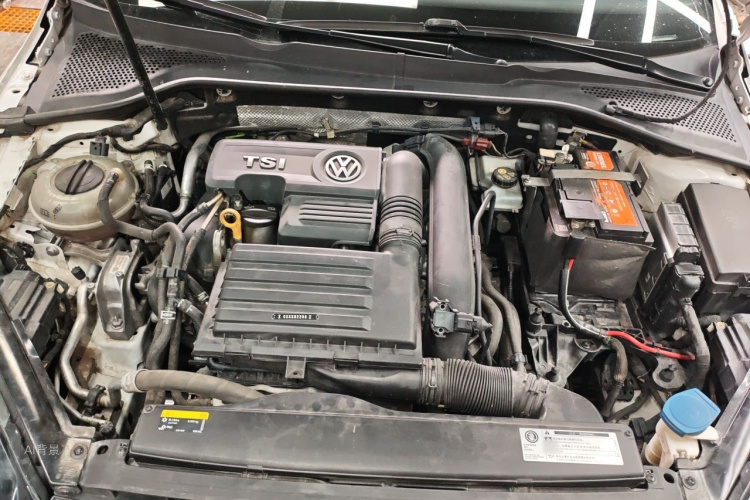 Volkswagen Golf 2018 car image #22