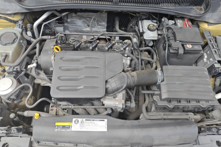 Volkswagen Polo 2021 car image #22
