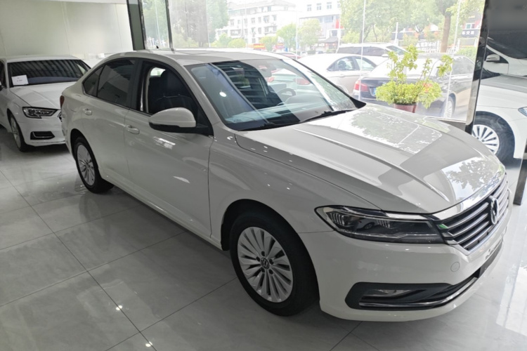 Volkswagen Lavida 2020 car image #4