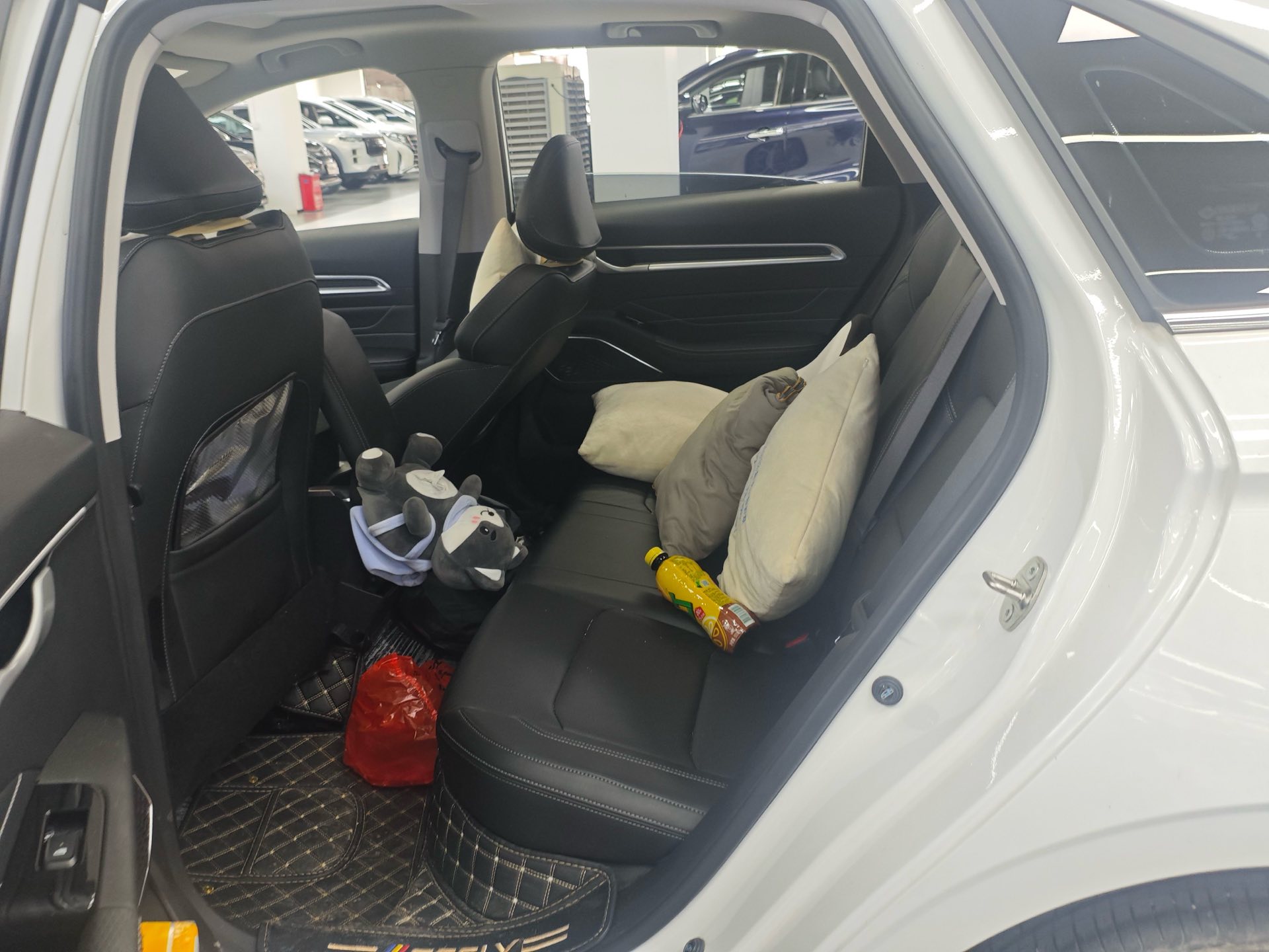 GEELY Emgrand 2023 #3 GEELY Emgrand 2023 car image #3