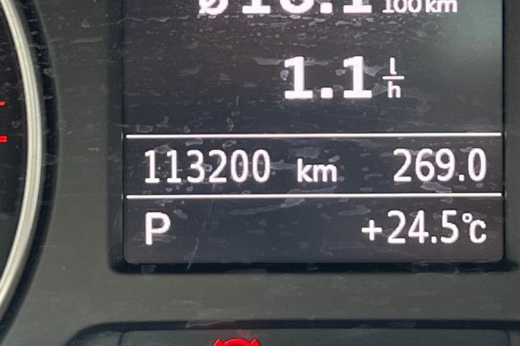 Audi A3 2019 car image #12