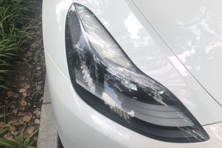 Tesla Model Y 2024 car image #8
