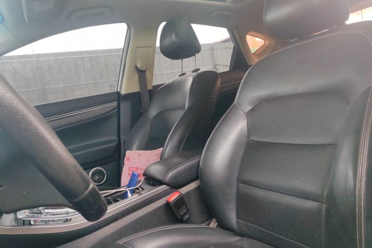 GEELY Emgrand GS 2017 car image #17