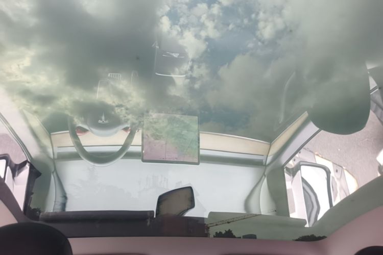 Tesla Model Y 2021 car image #18