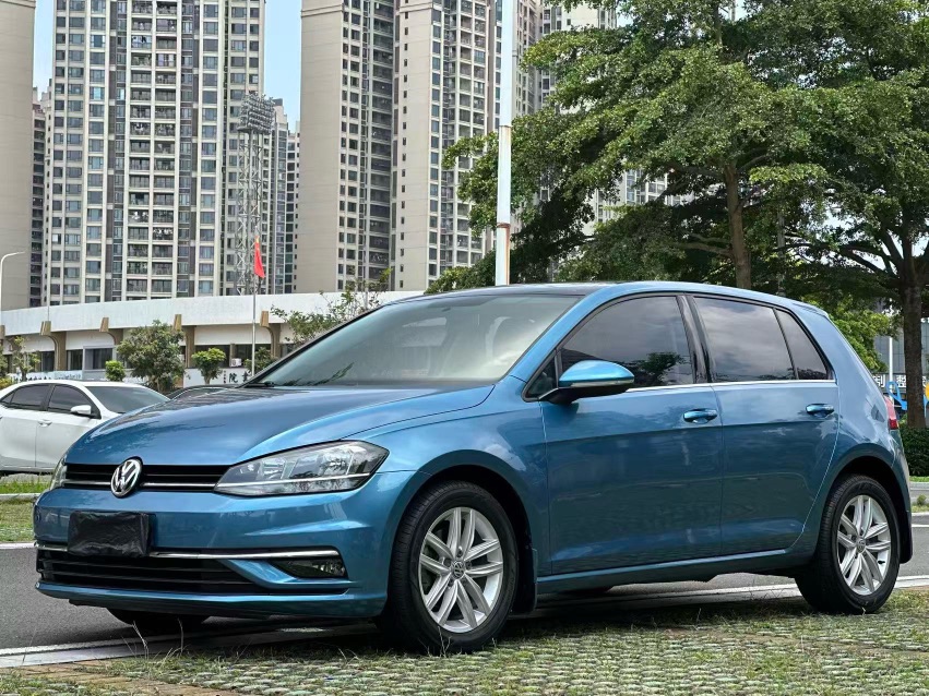 Volkswagen Golf 2018 Volkswagen Golf 2018 car image