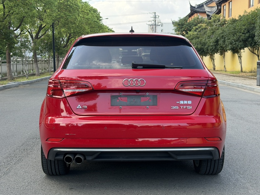 Audi A3 2019 car image #8