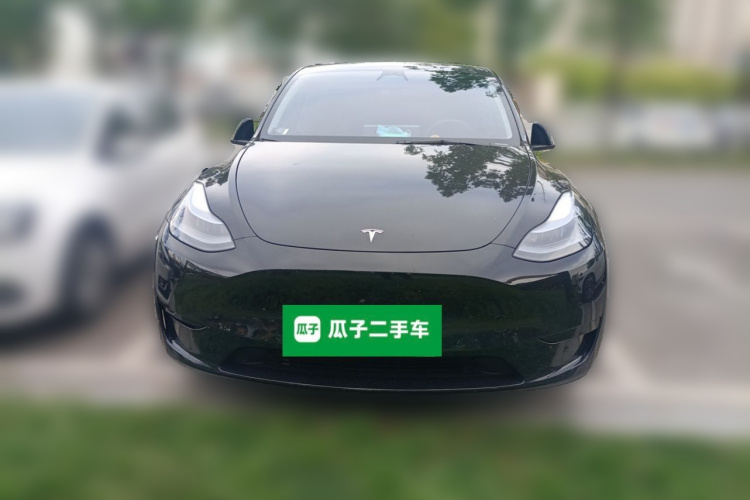 Tesla Model Y 2023 #3 Tesla Model Y 2023 car image #3
