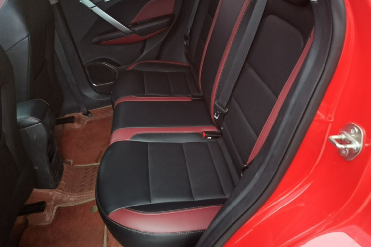 GEELY Coolray 2022 car image #13