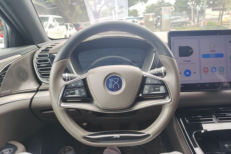 BYD Han 2022 car image #13